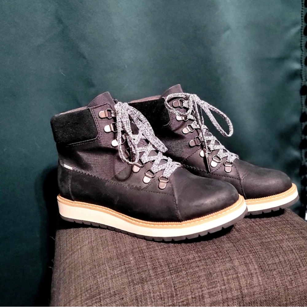 Tom’s Mesa women’s boots